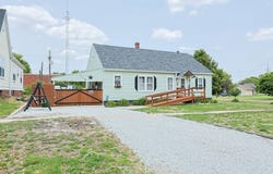 1118 16th St, Auburn, NE 68305