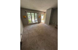318 S Kenwood Lane, Olathe, KS 66062