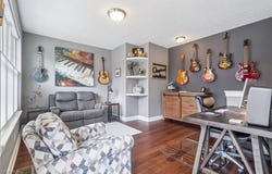 23 Mckinley Place, Lakewood, OH 44107