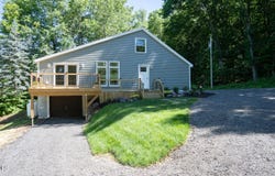 205 McClellan Road, Nassau, NY 12033