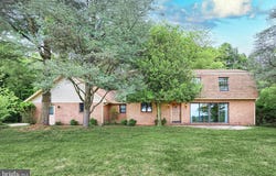 2931 DARON ROAD, SPRING GROVE, PA 17362