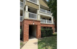 4254  NE Meadow Creek  CIR Unit #202, Fayetteville, AR 72703