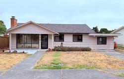 135 W Forest, Port Angeles, WA 98362