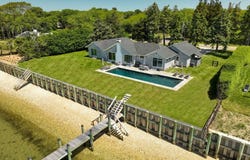 68  Peconic Avenue, Shelter Island, NY 11964
