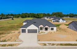 2217 Golfview Drive, Auburn, IN 46706