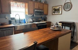 1049 Virginia Avenue, Follansbee, WV 26037