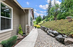 962 S 66TH PL, Springfield, OR 97478