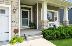 1693 Lakeview Drive, Pleasant Hill, IA 50327