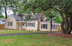 1307 N Respess Street, Washington, NC 27889