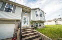 131 Fairburn Drive, Rolla, MO 65401