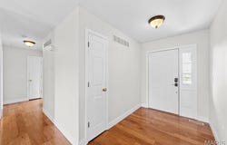213 E Ash Road, Warrenton, MO 63383