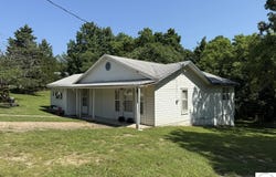 21609 Valley, Warsaw, MO 65355