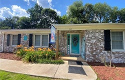 2413 Sandy Court, Kernersville, NC 27284