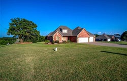 880014 S Carey Lane, Chandler, OK 74834