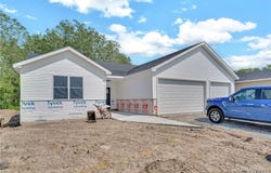 35 Fieldcrest Drive, Pembroke, NY 14036