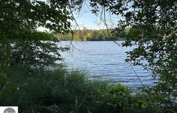 6900 W Shore Drive, Weidman, MI 48893