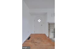 10 E CANAL ROAD, YORK, PA 17404