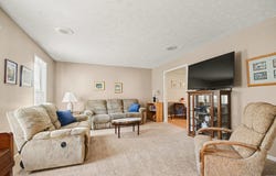 2717 Belknap Lane, Mishawaka, IN 46544-6778