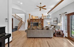 23 Greybirch Rd, Andover, MA 01810