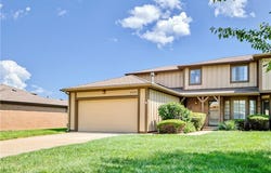 4206 Country Lane, St Joseph, MO 64506