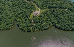 26450 Eaglepoint Road, Barnett, MO 65011