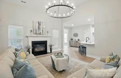 8726 Castle Cliff Drive, Matthews, NC 28105