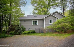 10 Elm Rd, Richmond, MA 01254