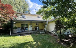 426 Wright St., MT. HOPE, WV 25909