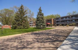 2800 Hamline Avenue N, Roseville, MN 55113
