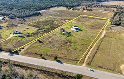 2200 Highway 21 E, Paige, TX 78659
