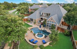 9024 Thompson Drive, Lantana, TX 76226