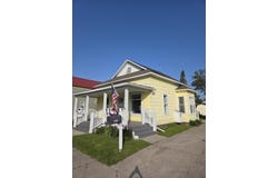 208 S D Street, Cheboygan, MI 49721