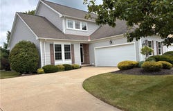 27224 Emerald Oval N, Olmsted Twp, OH 44138