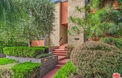1427 S Bentley Ave, Los Angeles, CA 90025