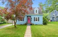 910 Lakeway Avenue, Kalamazoo, MI 49001