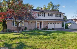 4711 BROADWAY Street, HARRISBURG, PA 17111