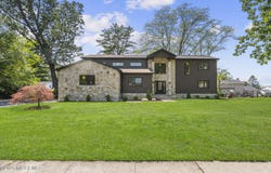 4 Penny Court, East Brunswick, NJ 08816