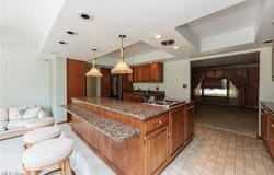 7601 W 130th Street, Parma, OH 44130