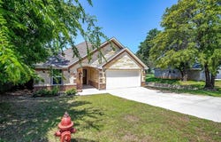 160 Mountain View Drive, Azle, TX 76020