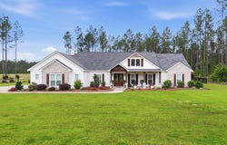 7904 Morven Rd, Hahira, GA 31632
