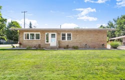 20 River Street, Coopersville, MI 49404
