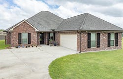 161 Rue Stephen Michael, Schriever, LA 70395