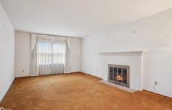 123 Glendale Drive, Burlington, IA 52601