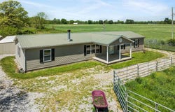 1301  Tennessee Ridge Rd., Liberty, KY 42539