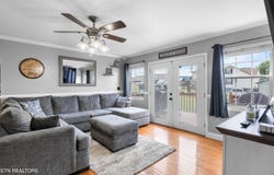 452 Clover Circle, Jacksboro, TN 37757