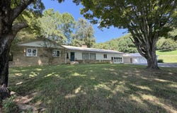 999 McDonald Lane, Heidrick, KY 40949