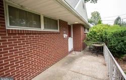 702 CEDAR STREET, RIVERTON, NJ 08077