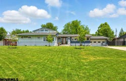 701 VALLEY VIEW DR, Scottsbluff, NE 69361