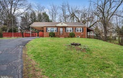 310 N FAIRFAX Boulevard, RANSON, WV 25438