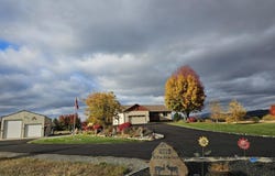 6219 N Blue Skies Ln, Newman Lake, WA 99025